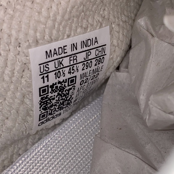 👟👟👟Authentic ADIDAS Yeezy  Boost  350 V2 - Picture 6 of 6